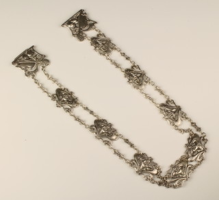 An Art Nouveau pierced and cast silver belt with stylised flowers Birmingham 1902, 162 grams