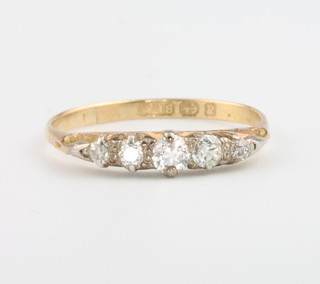 An 18ct yellow gold 5 stone diamond ring approx 0.35ct 