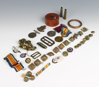 A WW1 pair to M.25227 W. J. HALLT. WMN.2 R.N, a fire service medal (un-named), minor badges etc 