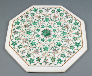 An octagonal Indian white marble table top inlaid with mother of pearl and malachite floral decoration 34cm x 34cm 