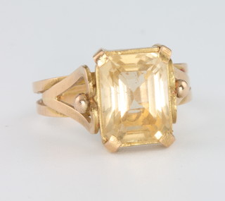 An 18ct yellow gold citrine dress ring size O