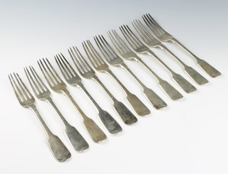 Six William IV silver dinner forks London 1833 and 5 others - mixed dates, 884 grams