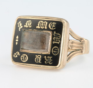 An antique gold enamelled mourning ring, size N