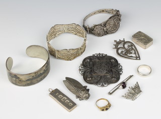 An Egyptian silver bangle and minor silver jewellery etc