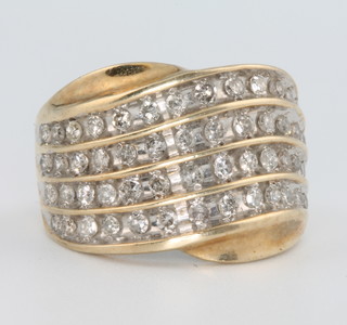 A 10k yellow gold baguette set diamond ring 1.0ct, size N 