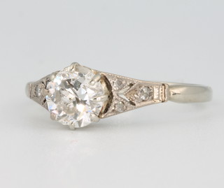 A white gold single stone brilliant cut diamond ring, approx. 1ct, size M 1/2