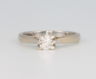 An 18ct white gold single stone brilliant cut diamond ring approx. 0.4ct size M 