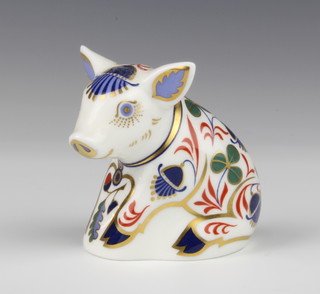 A Royal Crown Derby Imari pattern paperweight in the form of a piglet with gold stopper 6cm  