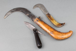 3 knives including an Indian/Sri Lanka Coir knife (rug weavers knife), a European penny knife with folded horn handle and makers mark on blade and a variant of a Ronchetto Valtellinese knife with a ratchet locking sickle blade and olive wood handle 