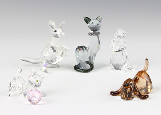 A Swarovski Crystal Kangaroo and Roo 5.5cm, a do. beaver 5cm, a Siamese cat with necklace 6cm, a kitten 4cm and a dog 5cm  