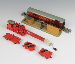 A Hornby Dublo breakdown crane together with a Hornby Royal Mail coach 