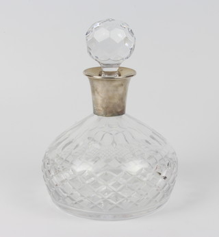 A silver collared baluster decanter and stopper, Birmingham 1994 22cm 