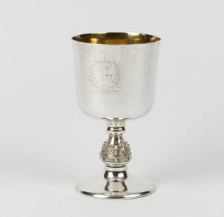 A commorative Silver Jubilee goblet Sheffield 1977, 13cm, 172 grams 