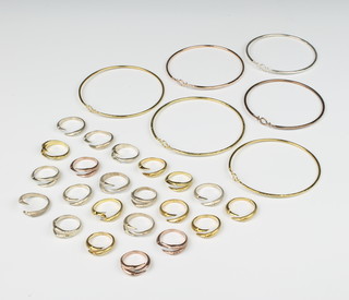 A quantity of silver gilt jewellery 91 grams
