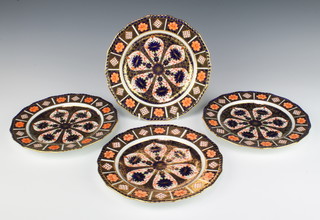 A set of 4 Royal Crown Derby Imari pattern plates 23cm 