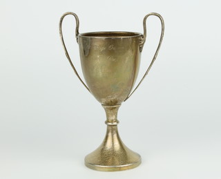 A silver 2 handled trophy cup with presentation inscription, Birmingham 1933, 134 grams, 15cm 