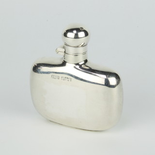 An Edwardian silver hip flask Sheffield 1903 48 grams, 7cm 
