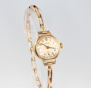 A lady's 9ct yellow gold Vertex wristwatch with seconds at 6 o'clock on a do. bracelet 