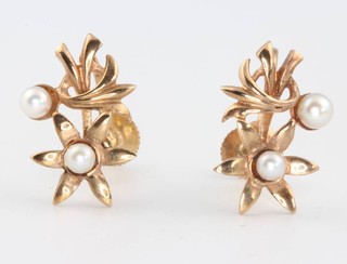 A pair of 9ct yellow gold seed pearl ear clips 