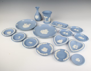 A Wedgwood blue Jasper tapered vase 10cm, 1 other, 2 plates, 12 dishes 