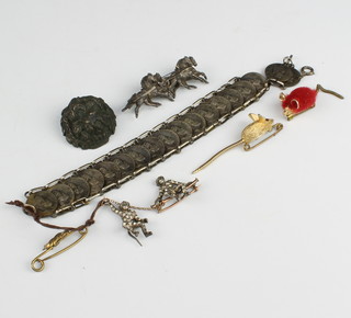 A Venetian 'coin' bracelet and minor costume jewellery 