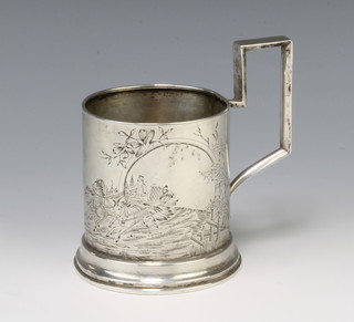 An early 20th Century Russian silver mug, the chased decoration with a sledge and horses 11cm 138 grams