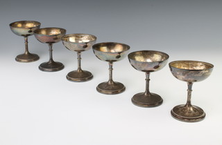 Six silver coupes, Birmingham 1915, 725 grams 
