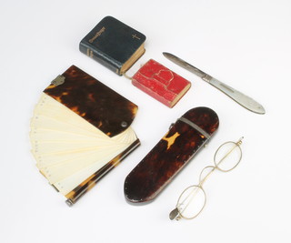 An Edwardian tortoiseshell aide memoire and pencil, do. spectacles case and 3 other items  