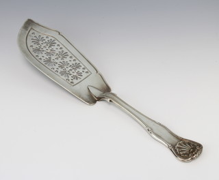 A William IV silver fish slice with pierced decoration London 1832, 243 grams, 