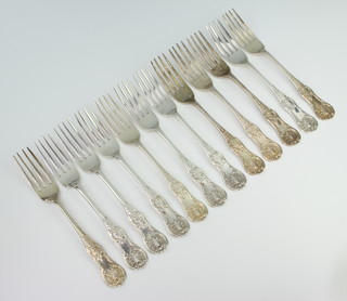 A set of 12 Victorian silver Kings Pattern dessert forks Glasgow 1846 546 grams