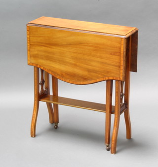 An Edwardian inlaid and crossbanded mahogany Sutherland table raised on square tapered supports 69cm h x 60cm w x 18cm when closed x 79cm when open 
