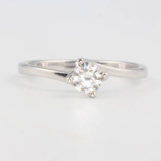 An 18ct white gold single stone brilliant cut diamond ring approx. 0.30ct, size I 1/2, together with an EDR certificate 