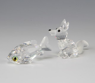 A Swarovski Crystal goldfish (mini) 202103/7644000002 1996 by Michael Stamey and do. fox (mini sitting) 014955/7677045000 1998 by Adi Stocker 3cm boxed