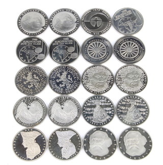 Twenty silver 5 mark commemorative crowns 200 grams