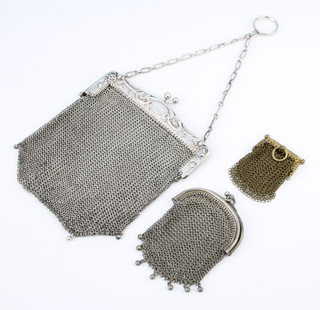 A Continental 925 mesh evening bag together with a mesh purse 240 grams