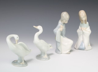 A LLadro girl kneeling 15cm, a do. of a sitting girl 15cm (lacking her stave), 2 do. geese 12cm 