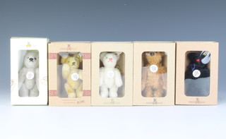 Five Steiff Collectors Club Year bears - 1999, 2000, 2001, 2002 and 2005, all boxed 