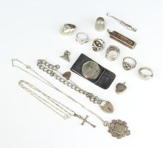 A silver ingot pendant and minor silver jewellery etc, 122 grams
