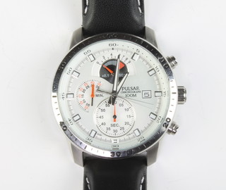 A gentleman's steel cased Pulsar calendar chronograph wristwatch with 3 subsidiary dials on a leather strap, boxed 