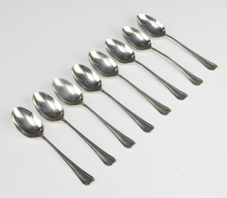 A set of 8 silver coffee spoons Sheffield 1941, 87 grams