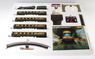A Hornby R687 Silver Jubilee Pullman train set boxed (as new)  