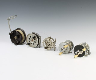 An Alvey bakelite and chrome fishing reel, a Cornet 25 fishing reel, 1 other and 2 centre pin reels