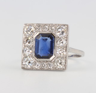 An 18ct white gold Art Deco style sapphire and diamond ring size N 