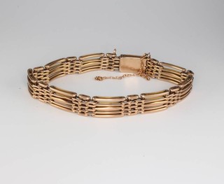 A 9ct yellow gold flat link bracelet 19.7 grams