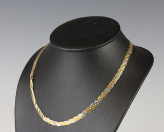 An 18ct 3 colour gold necklace 13.2 grams