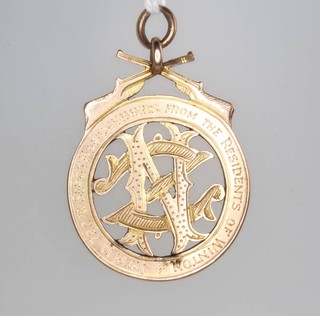 A 9ct yellow gold fob, 6.6 grams