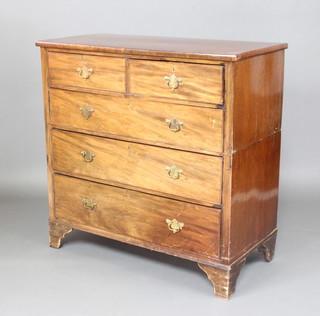 A Georgian mahogany chest of 2 short and 3 long drawers raised on bracket feet 104cm h x 94cm w x 52cm d (in 2 sections) 