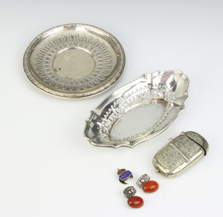 A pierced silver bon bon dish Birmingham 1923, a Continental dish a plated vesta and minor items