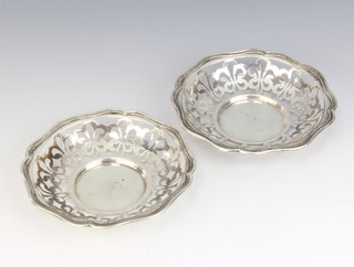 A pair of silver pierced bon bon dishes Birmingham 1912, 96 grams