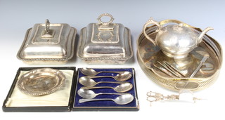 A pair of silver plated entrees and minor plated items